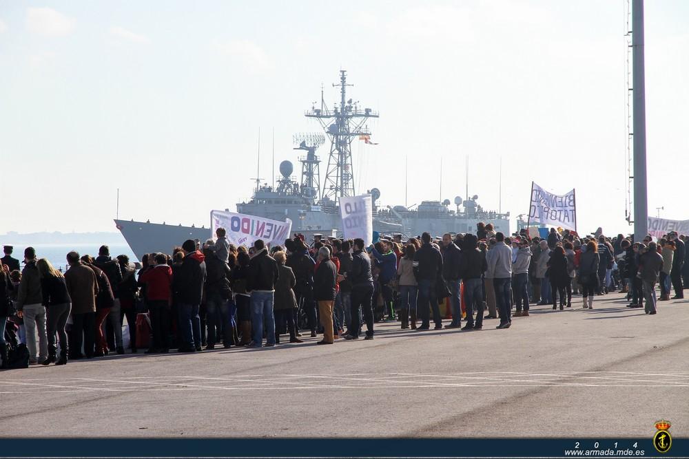 Family members welcomed the ship after a five and a half-long deployment