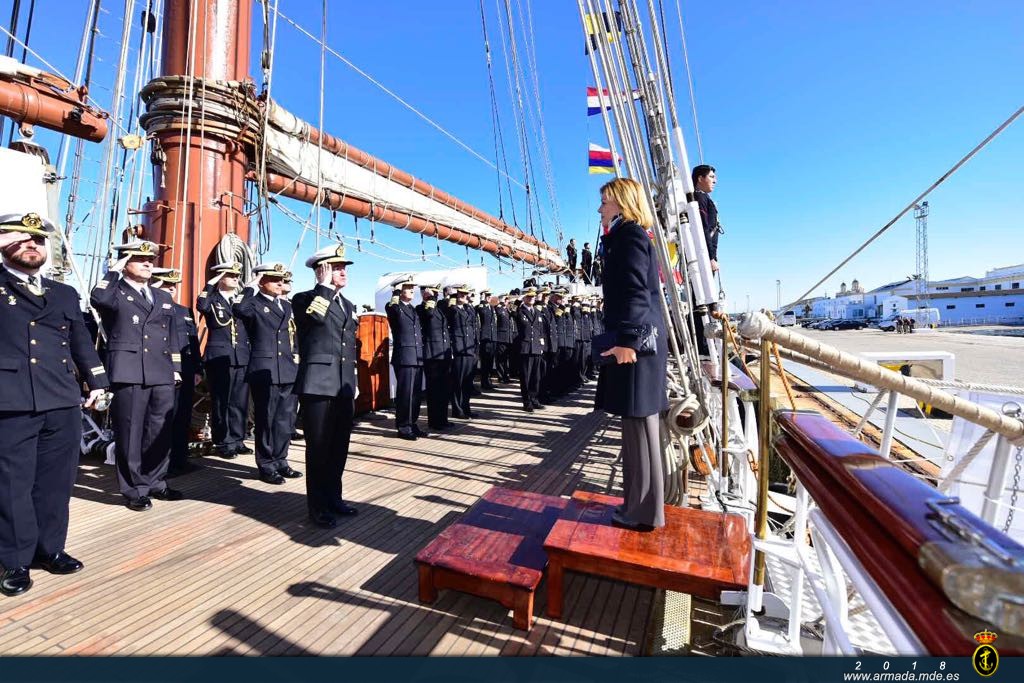 Llegada Sra. ministra de Defensa a bordo Juan Sebastián Elcano