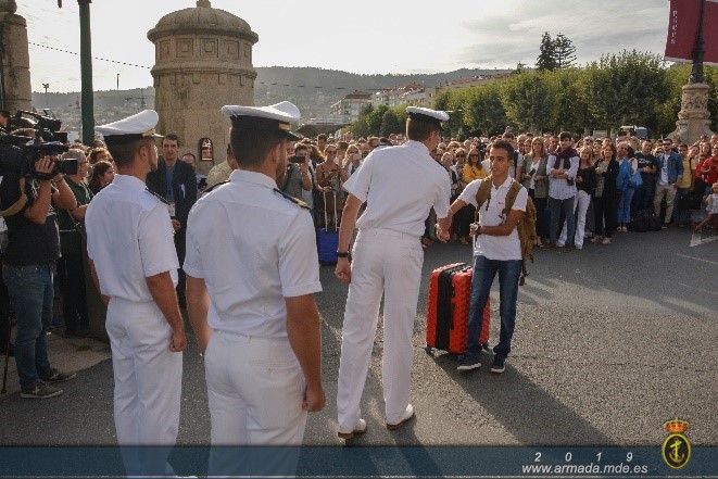 Incorporación de los alumnos de nuevo ingreso en la Escuela naval Militar