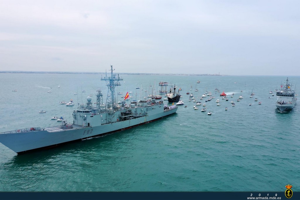  La Armada celebra un Acto de Homenaje a las Dotaciones de la Primera Circunnavegación a bordo de la fragata "Victoria"