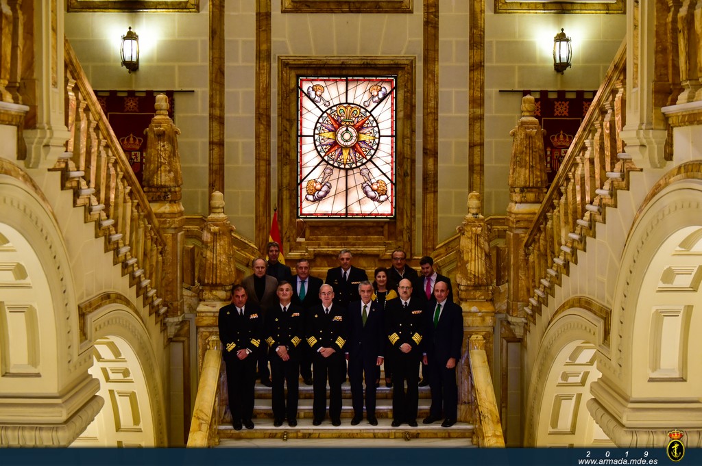 La Fundación Iberdrola y la Armada inauguran la iluminación de la Escalera Monumental de su Cuartel General en Madrid