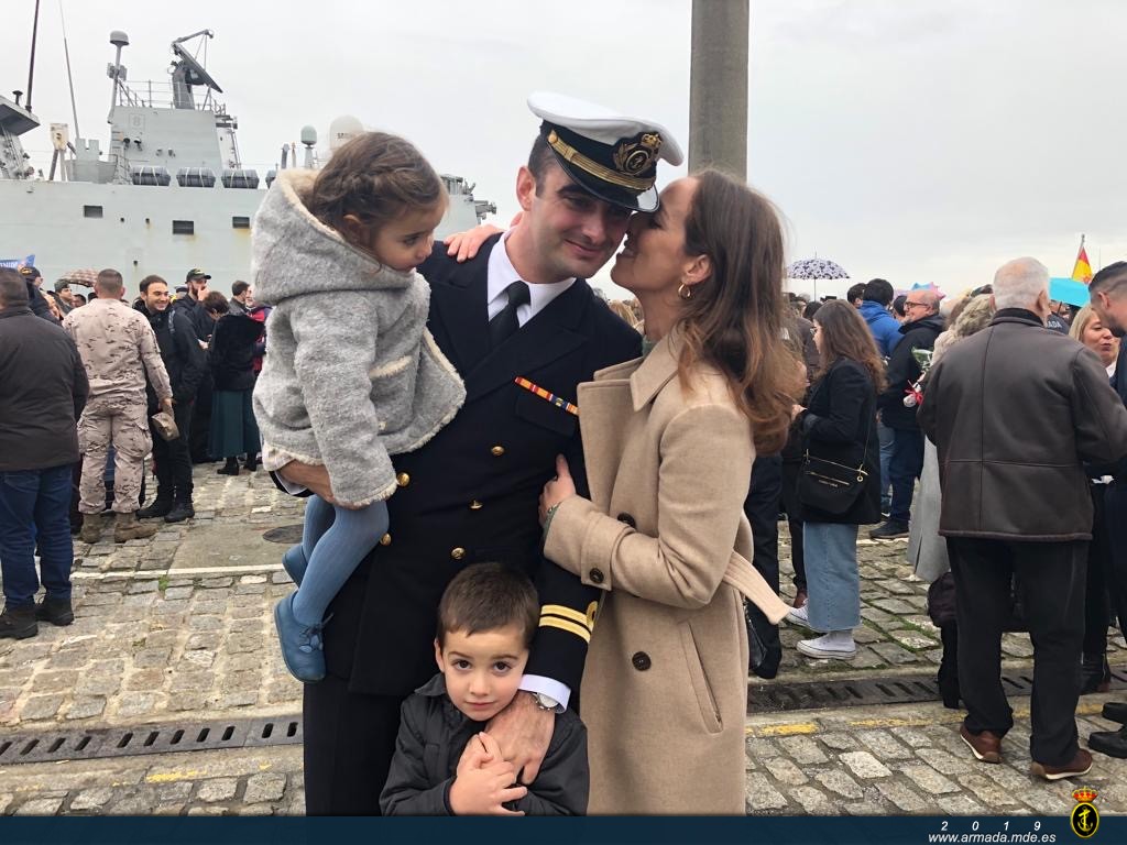 La fragata "Méndez Núñez" regresa a Ferrol