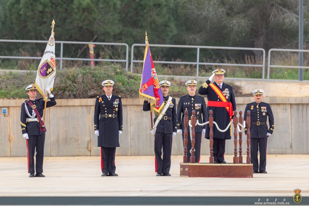 Jura de Bandera en la Escuela de Infantería de Marina "General Albacete y Fuster"