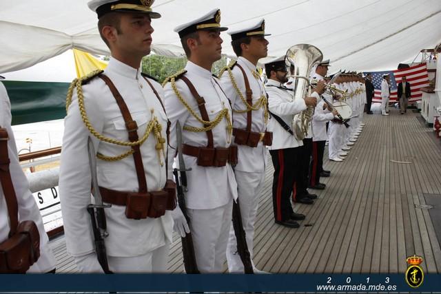 The training ship also held an awards ceremony of the ‘Friend of the Spain Brand’