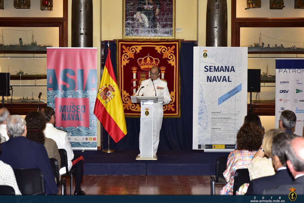  Ministra de Defensa inaugura exposición Asia y el Museo Naval