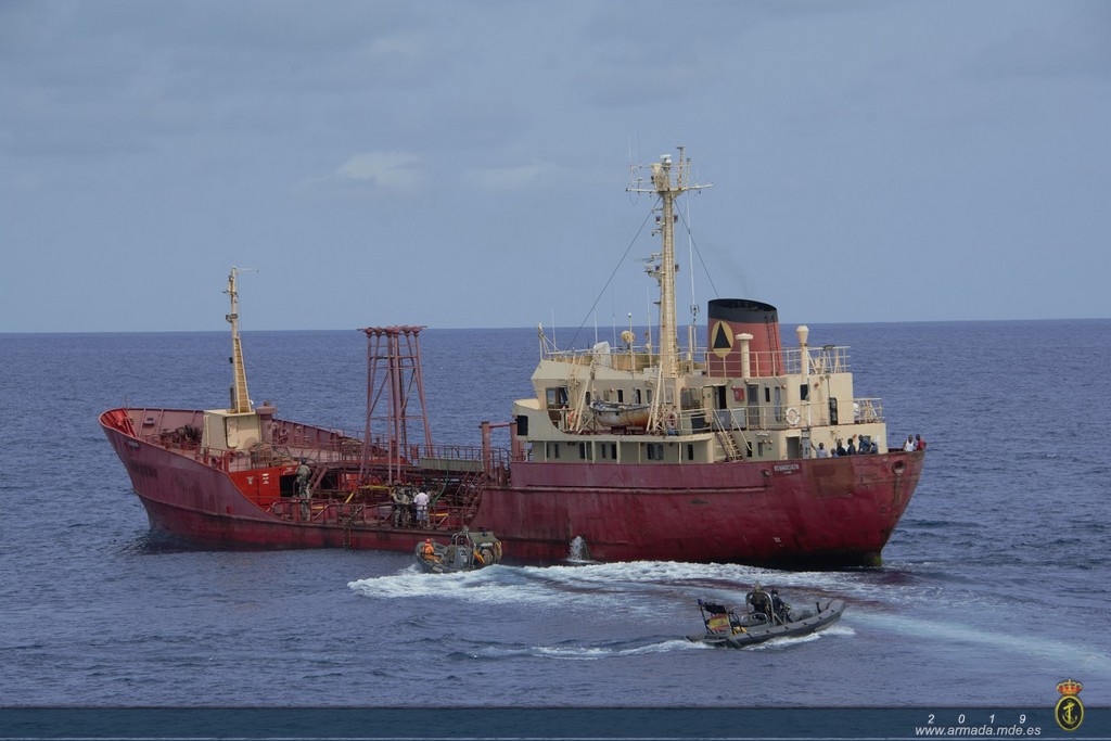 El Patrullero "Serviola" libera un buque de bandera nigeriana secuestrado en el Golfo de Guinea