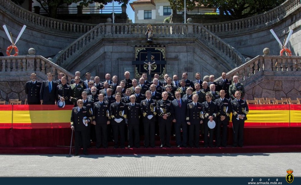 Conmemoración del XL Aniversario de la entrega de Despachos en la Escuela Naval Militar
