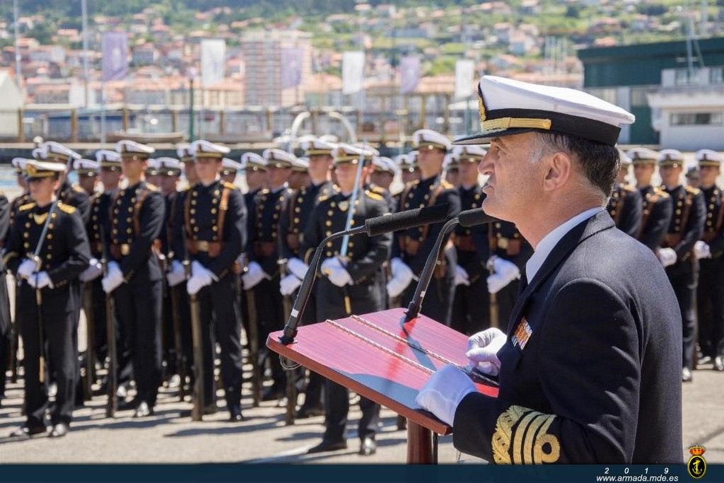 Conmemoración del XL Aniversario de la entrega de Despachos en la Escuela Naval Militar