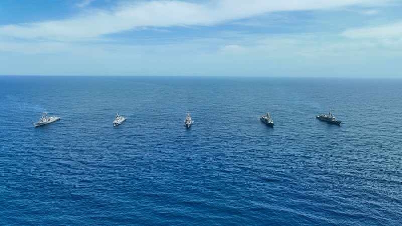 Frigates in formation with the Saudi corvette ‘Hail’.