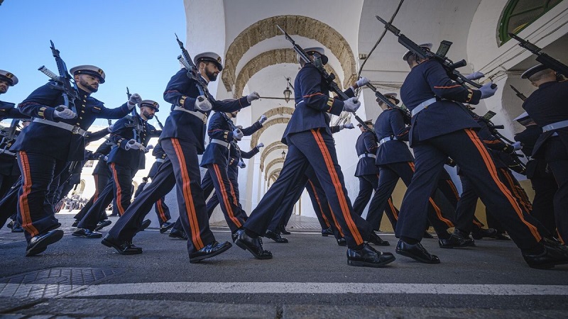 Desfile conmemorativo sobre el 487º Aniversario de la Infantería de Marina